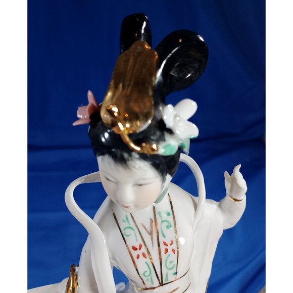 Vintage Delicate Porcelain Geisha Goddess Standing on Cloud With Flower Basket - Picture 6 of 16